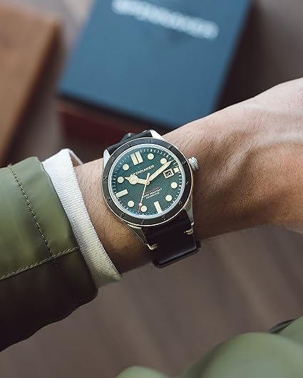 Amazon | Spinnaker メンズ 43mm Cahill 300 自動巻き腕時計